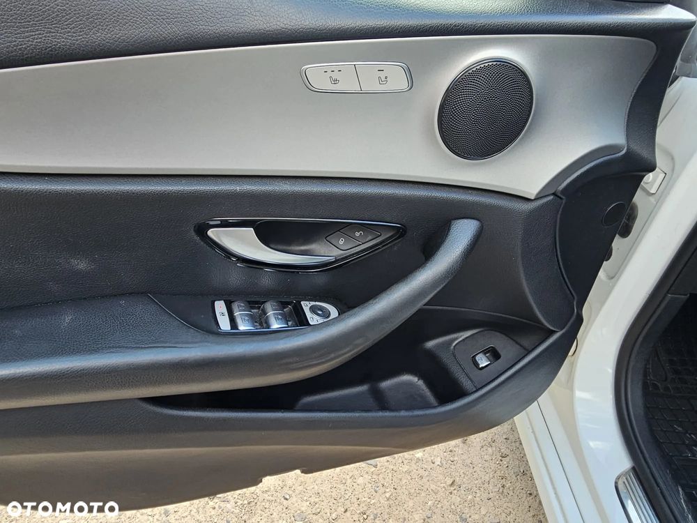 Mercedes-Benz Klasa E 200 d 9G-TRONIC - 21