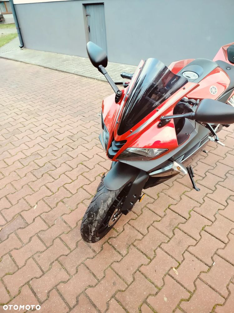 Yamaha YZF - 4