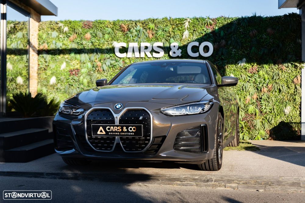 BMW i4 eDrive40 Desportiva M - 1