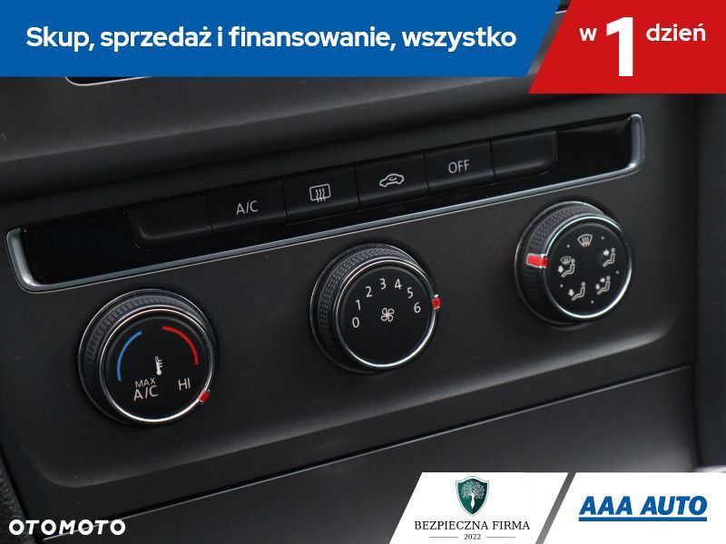 Volkswagen Golf - 17