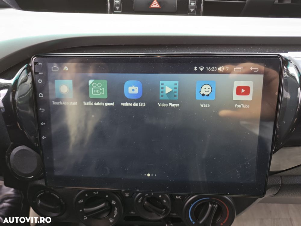 Toyota Hilux 4x4 Double Cab M/T Style - 18