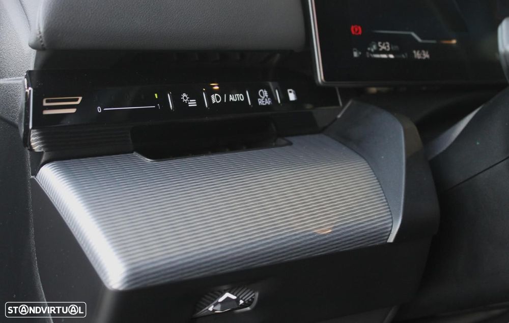 BMW 530 e Pack Desportivo M - 34