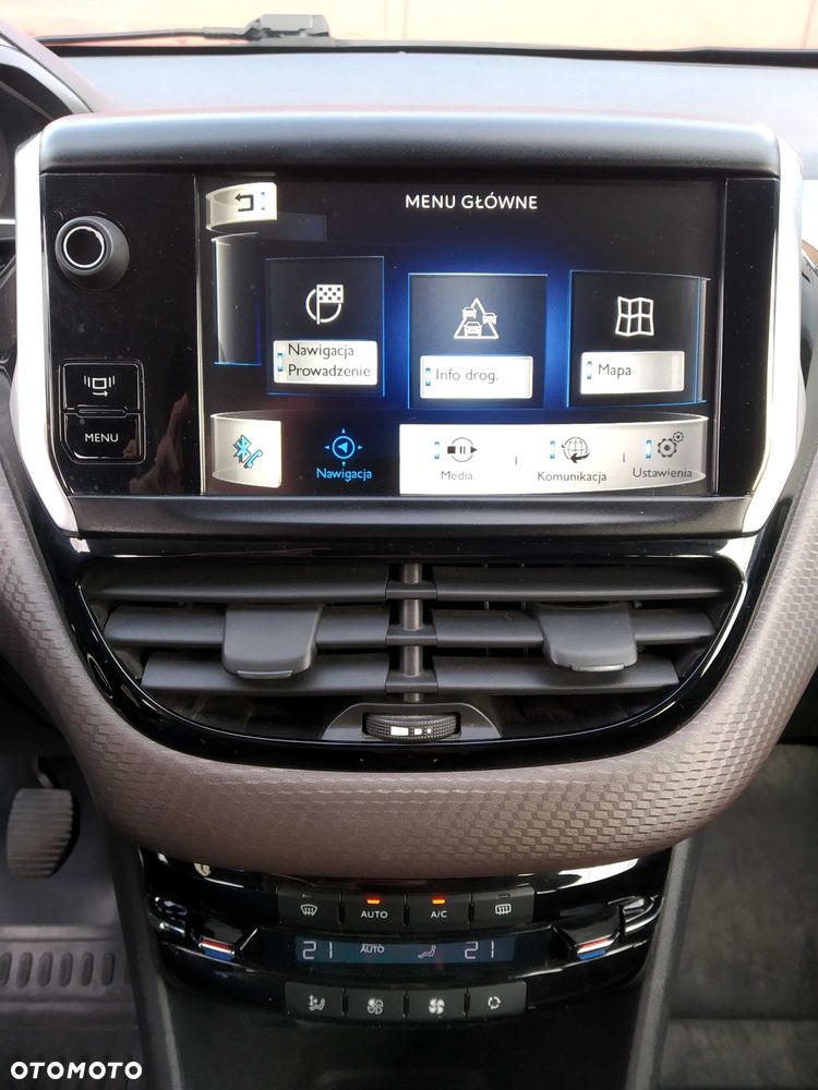 Peugeot 2008 - 7