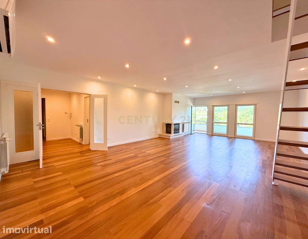 Apartamento duplex em Sintra, com 3 quartos (duas Suites), 3 casas de - Grande imagem: 3/39