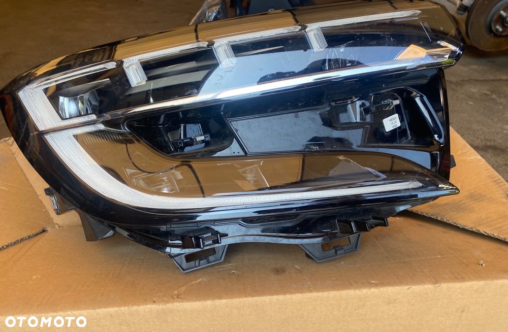RENAULT AUSTRAL 2024r  Kompletna LAMPA PRZEDNIA PRAWA REFLEKTOR PRAWY PRZÓD FULL LED  LEDOWY  EUROPA FULLLED 260104410R Wwa - 9