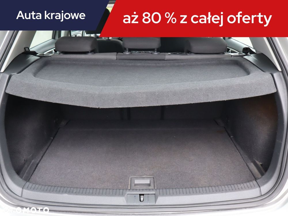 Volkswagen Golf - 16