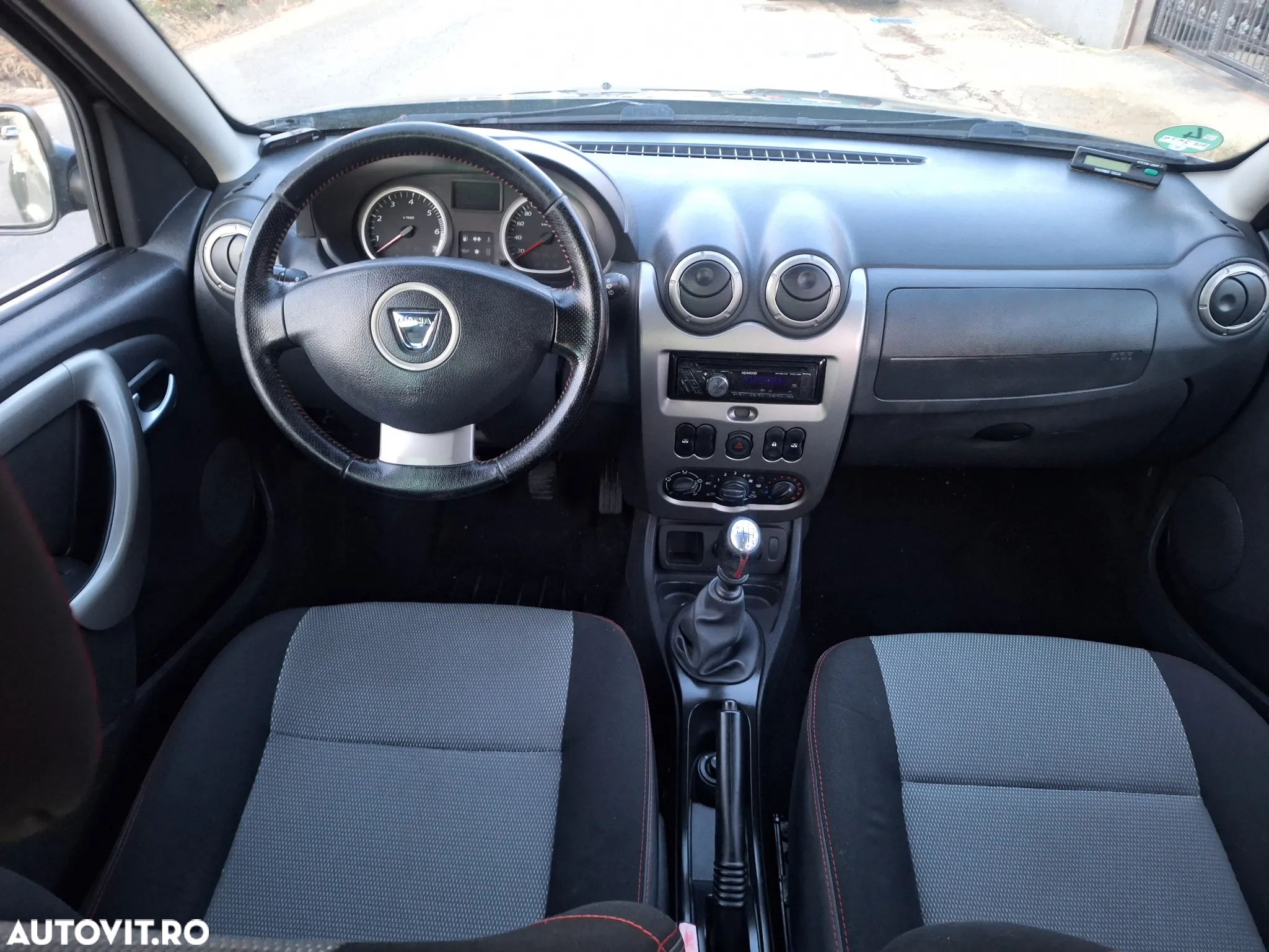 Dacia Duster 1.5 dCi 4x2 Prestige - 8