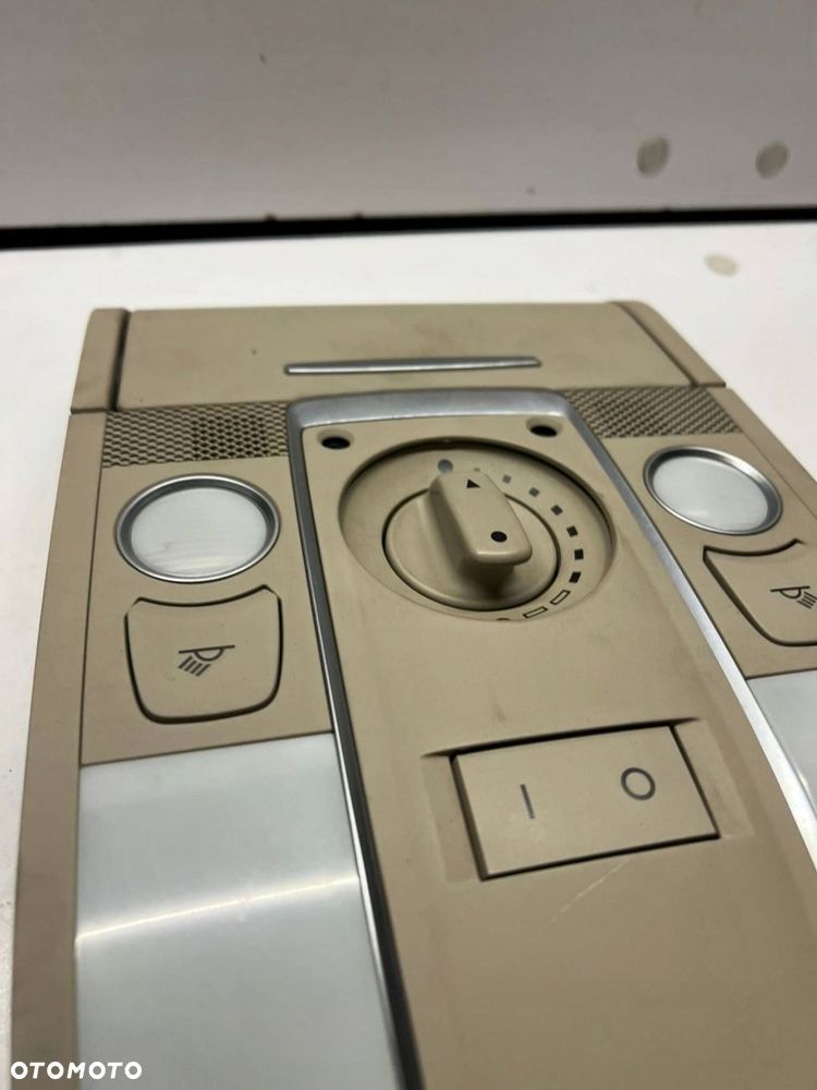 4F0 947 135 BR Lampka sufitowa Audi A6 S6 C6 4F - 3