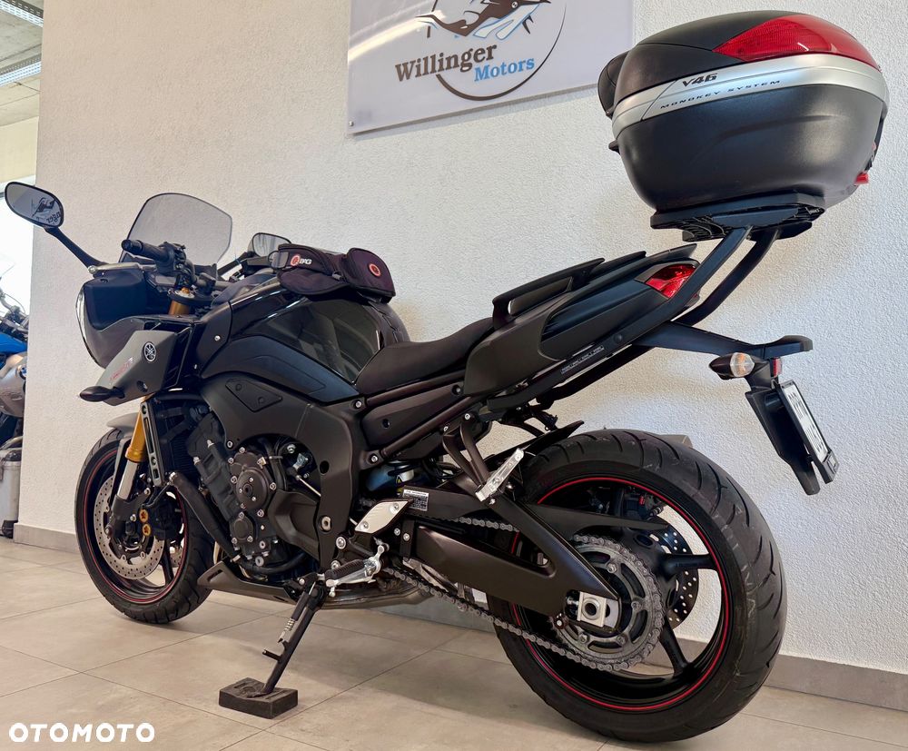 Yamaha FZ8 - 6