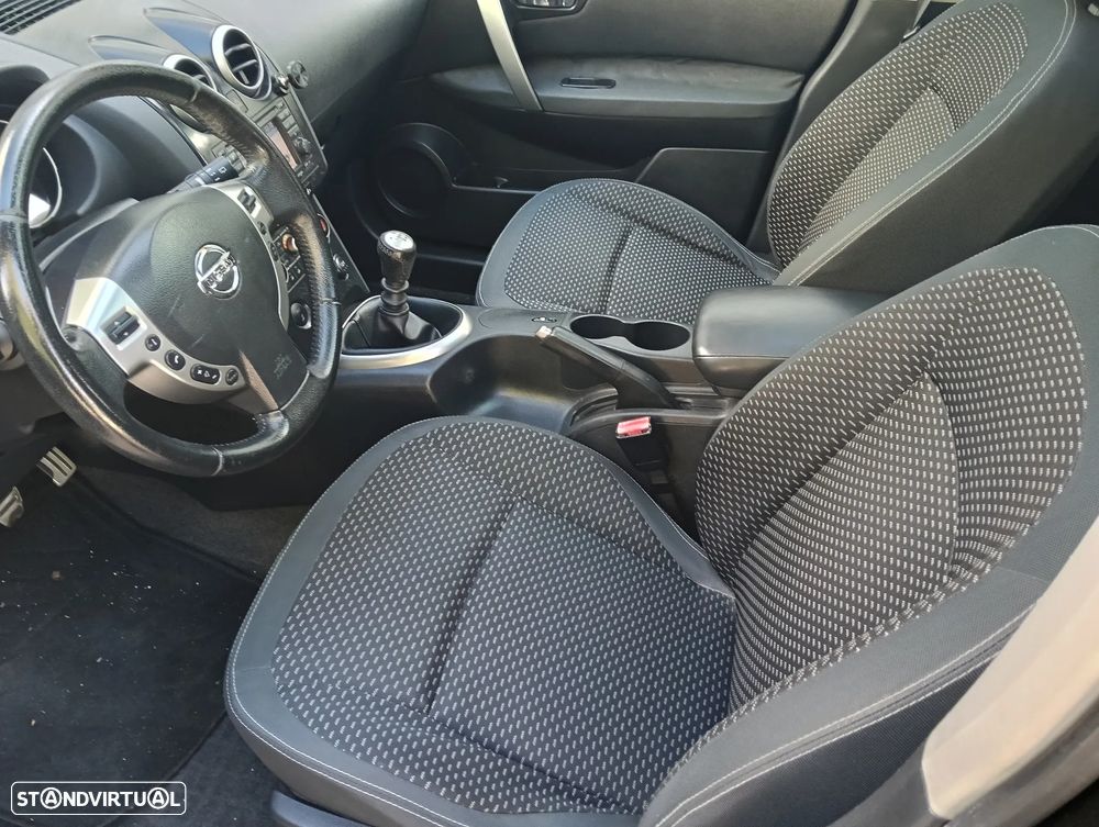 Nissan Qashqai 1.5 dCi Tekna Premium 18 - 30