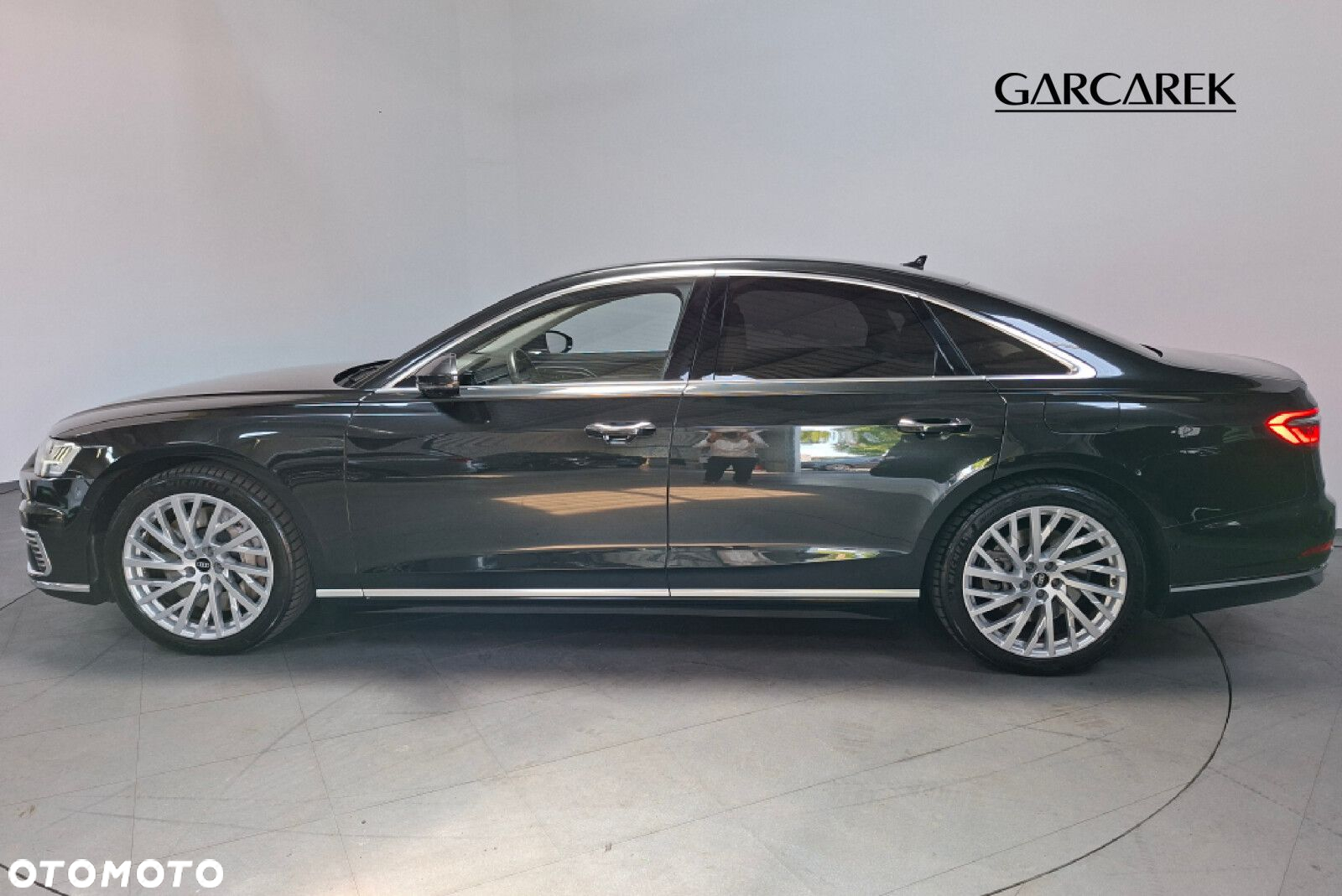 Audi A8 - 8