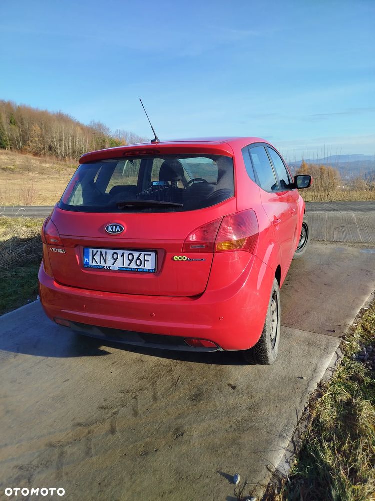 Kia Venga 1.6 L - 14