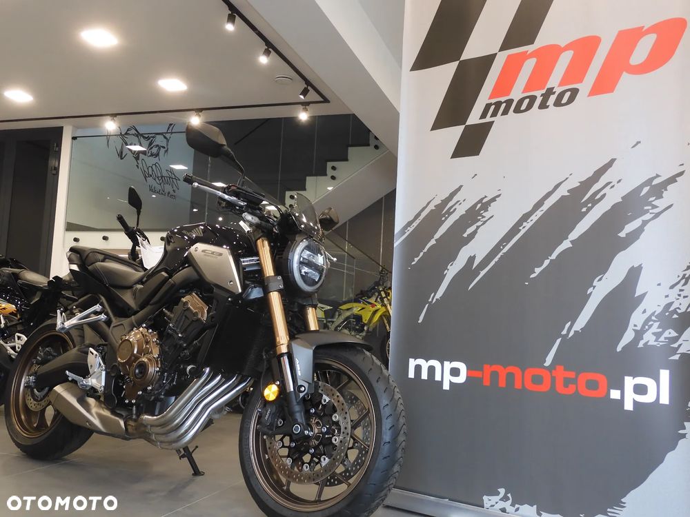 Honda CB - 1
