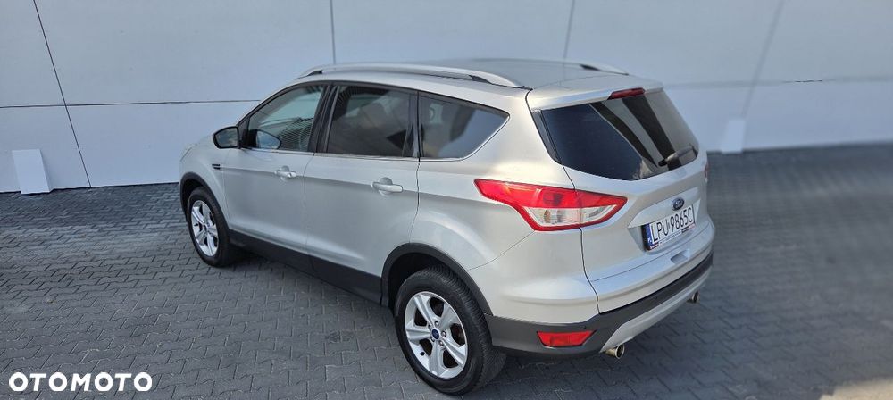 Ford Kuga 2.0 TDCi 2x4 Titanium - 15