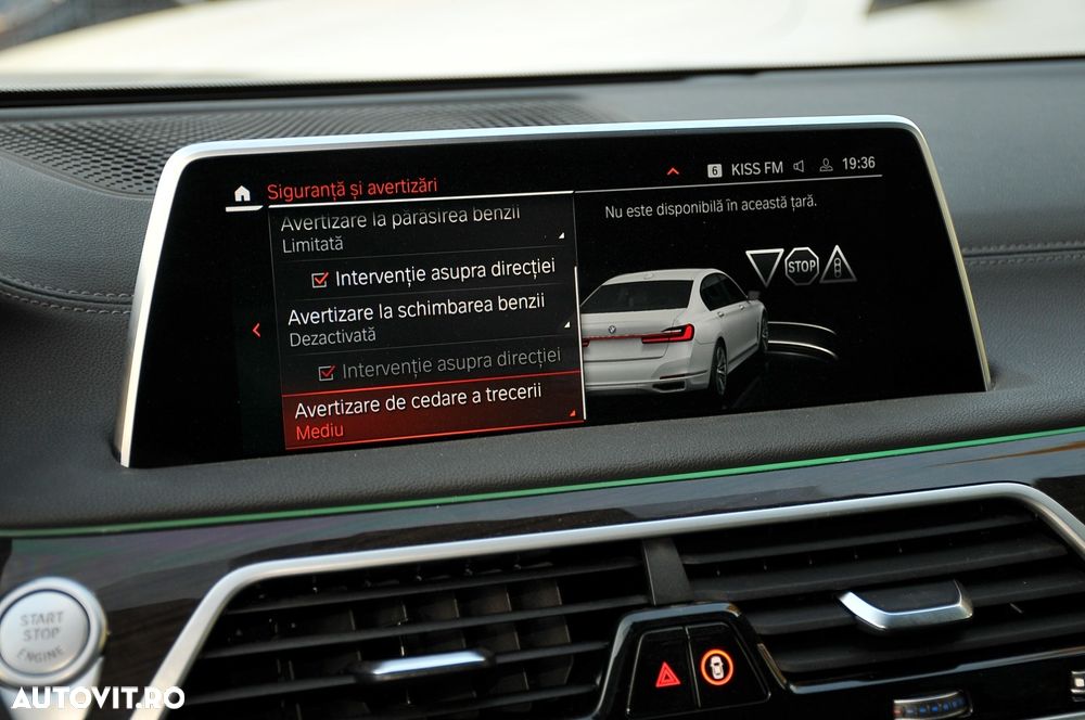 BMW Seria 7 740d xDrive MHEV - 25