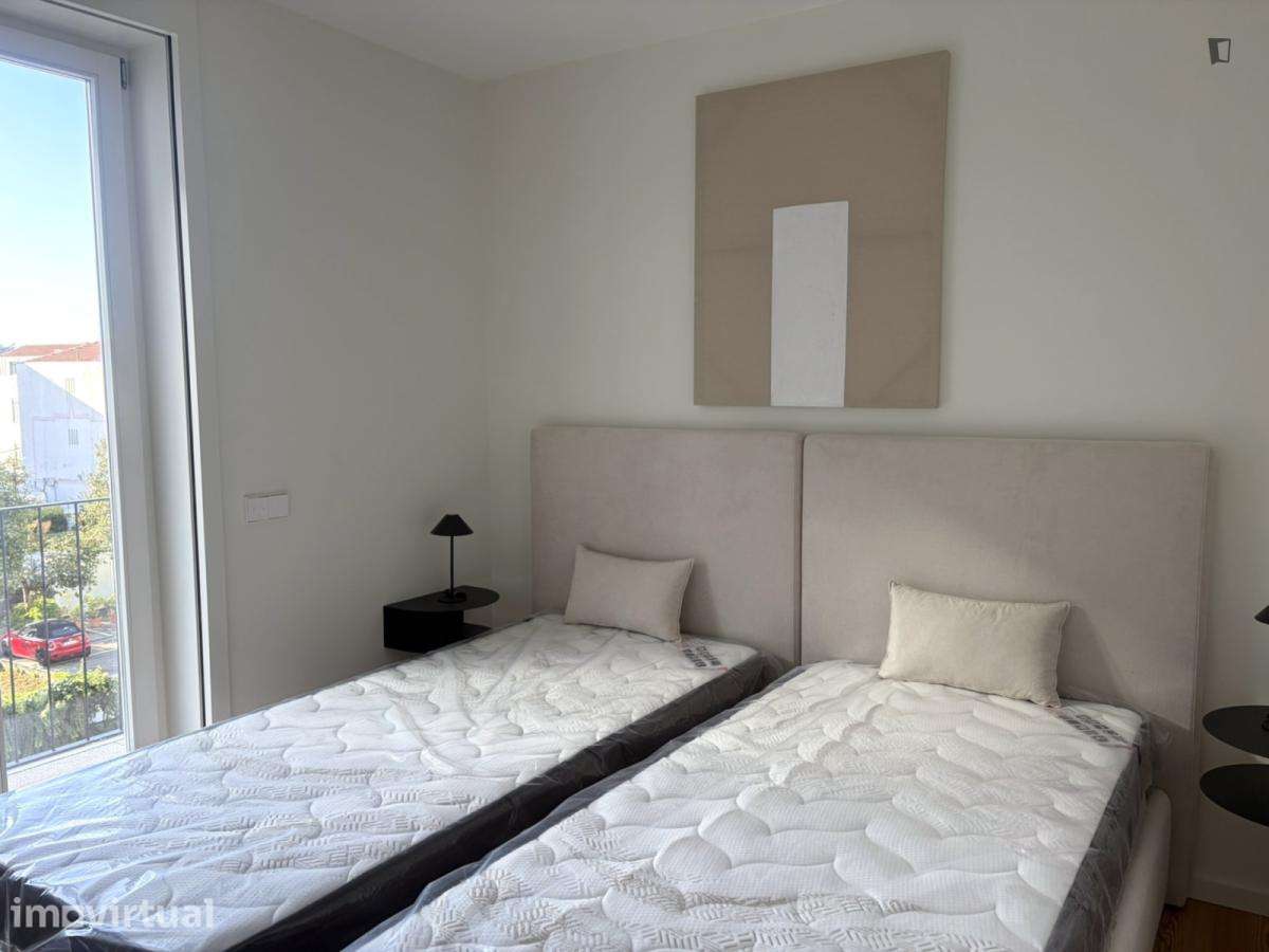 Apartamento com 2 quartos - localizado em Cedofeita Porto - Grande imagem: 4/17