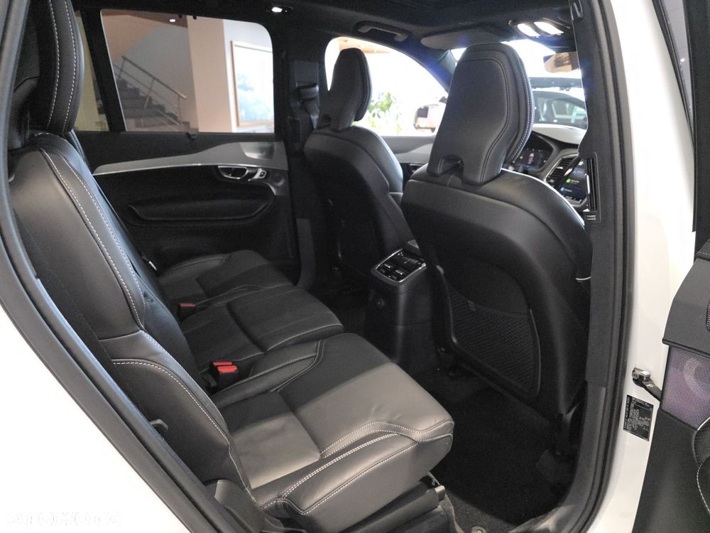 Volvo XC 90 - 33