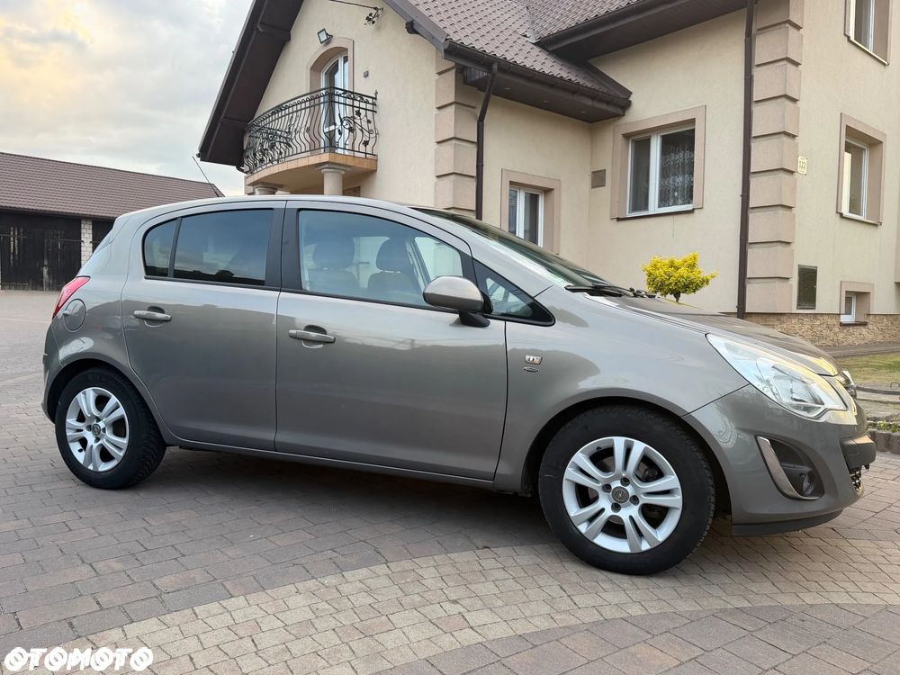 Opel Corsa 1.4 16V Energy - 20
