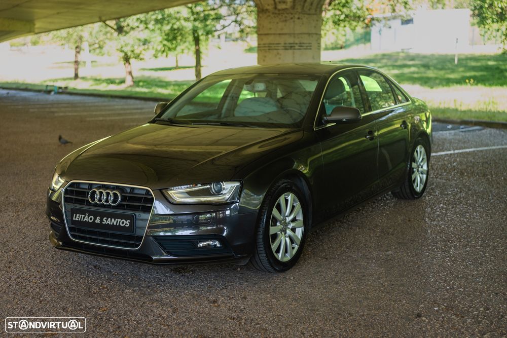 Audi A4 2.0 TDI multitronic Business Line Sport