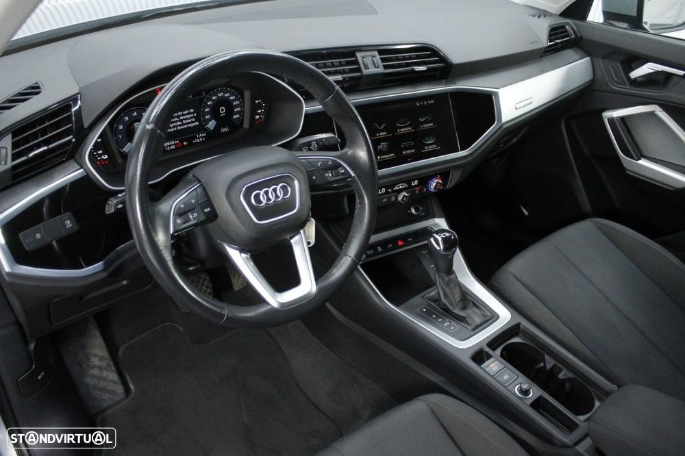 Audi Q3 45 TFSIe S tronic - 36