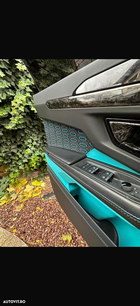 Lamborghini URUS - 12