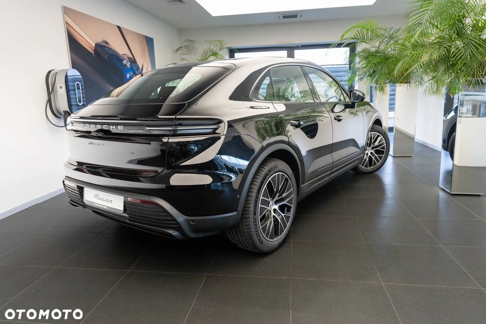 Porsche Macan - 36