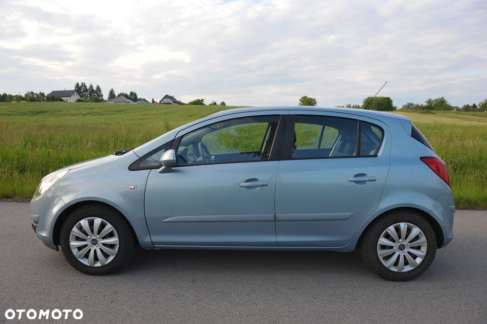 Opel Corsa 1.4 16V Edition - 2
