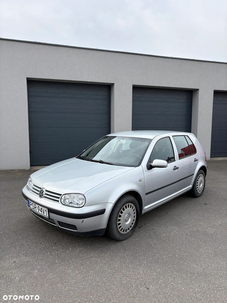 Volkswagen Golf 1.9 TDI Basis - 1