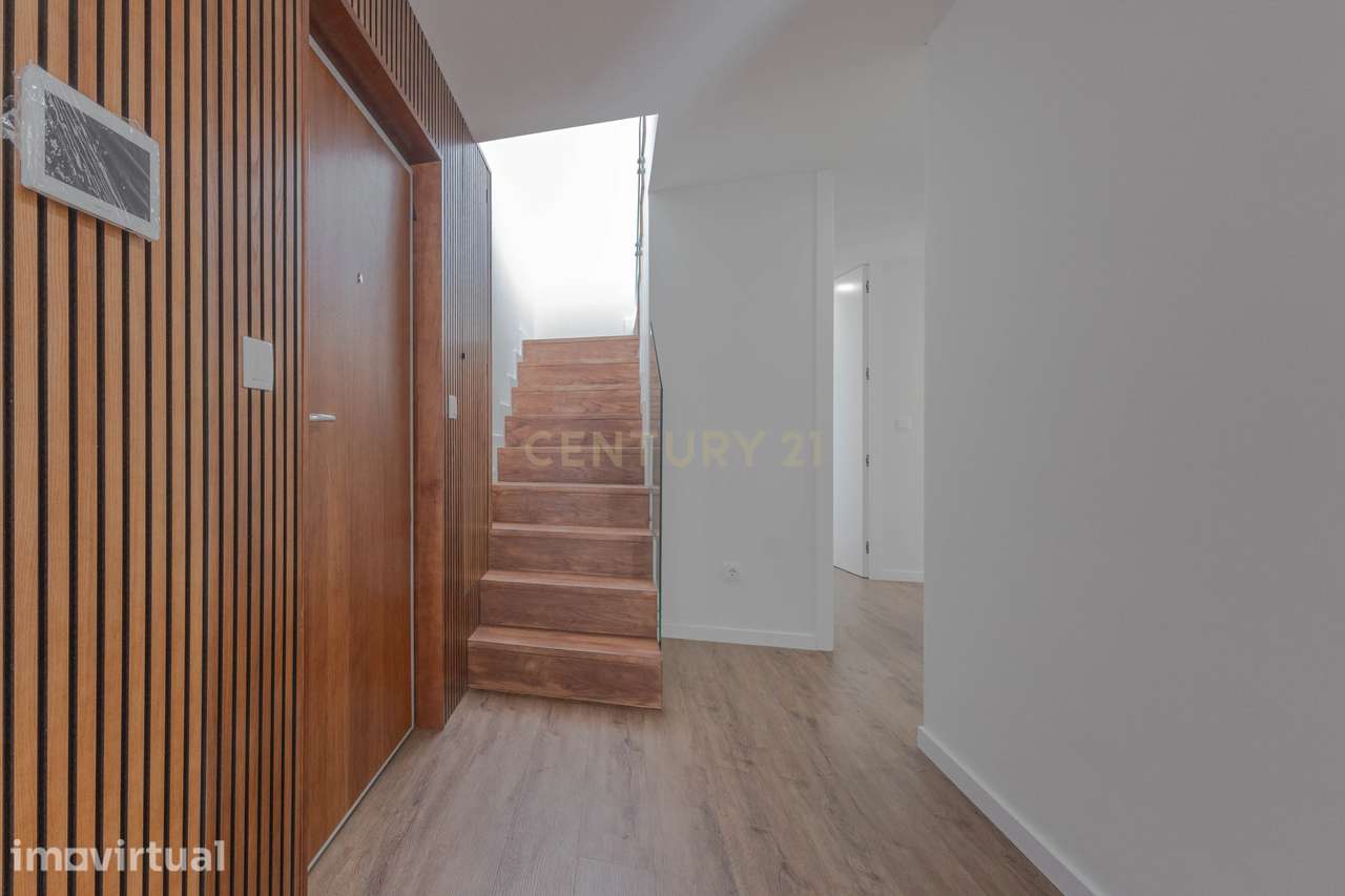T4 Duplex com vista mar em Espinho - Grande imagem: 2/50