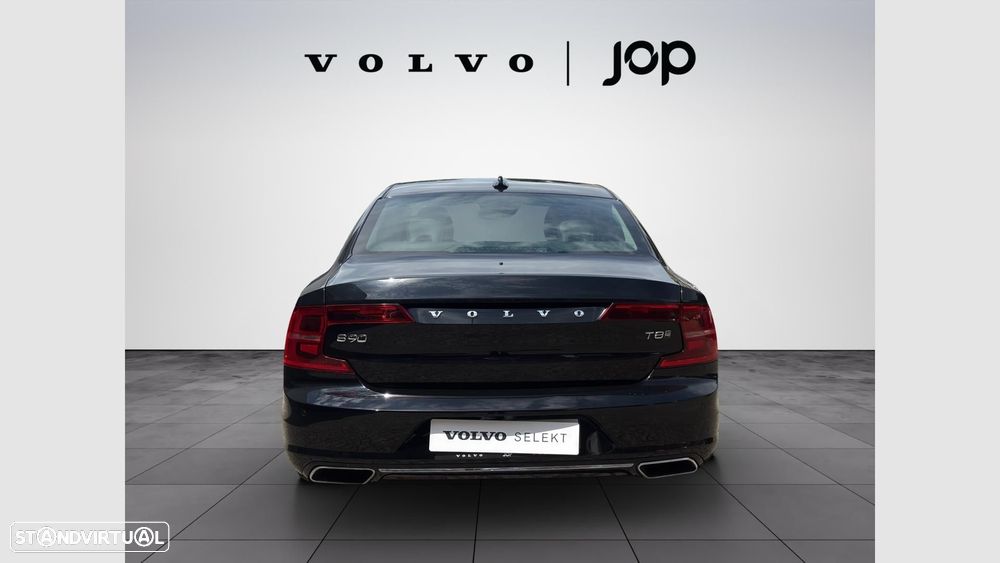 Volvo S90 2.0 T8 Momentum Plus AWD Geartronic - 4