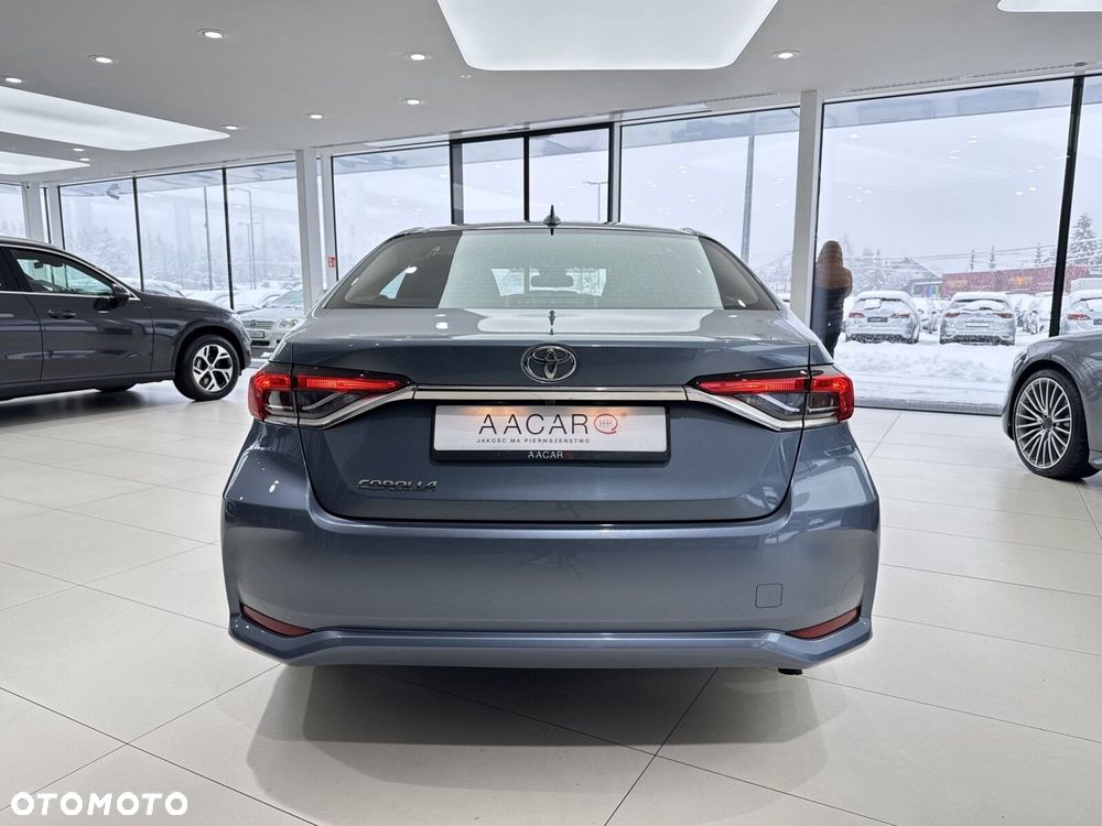 Toyota Corolla - 4