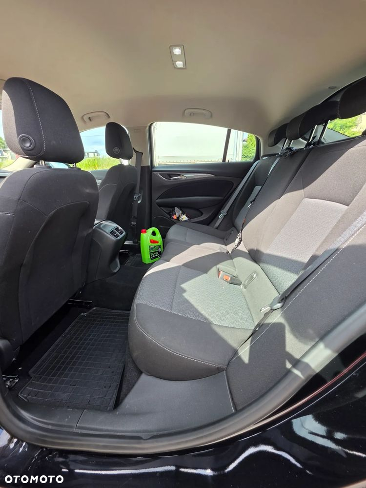 Opel Insignia - 22