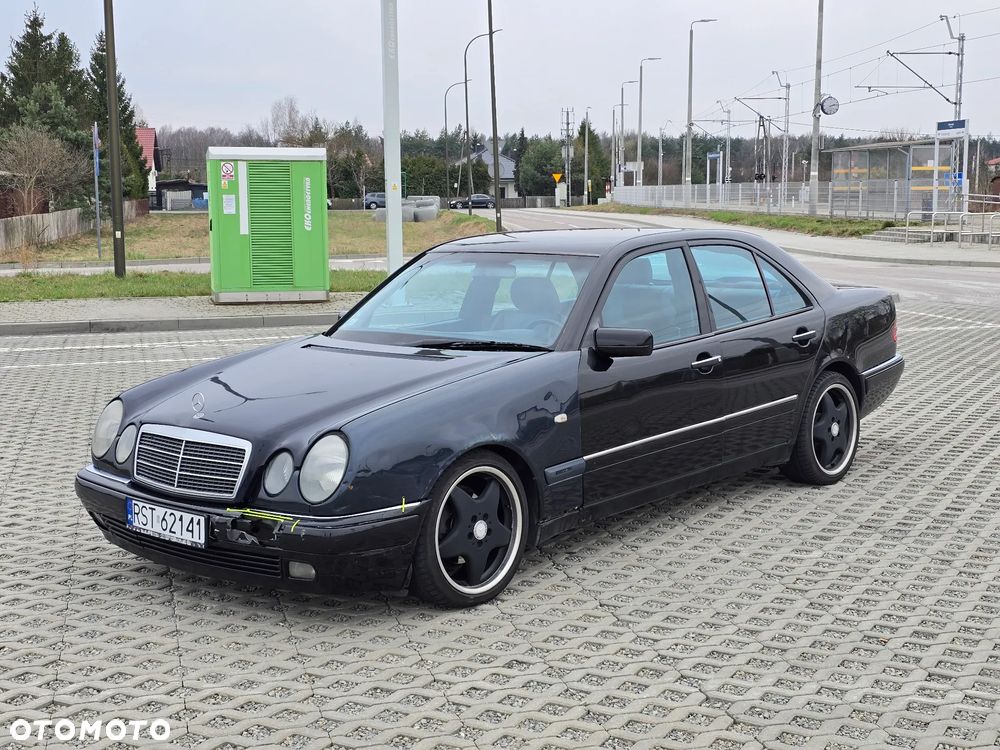 Mercedes-Benz Klasa E 250 TD Avantgarde - 2