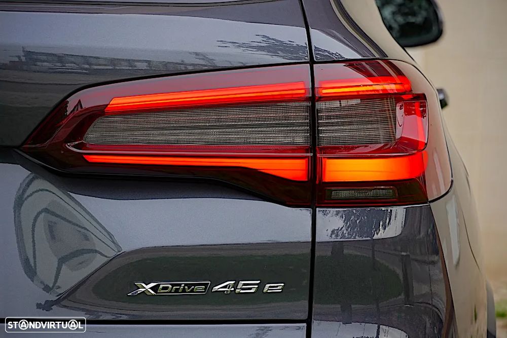 BMW X5 45 e xDrive Pack M - 16