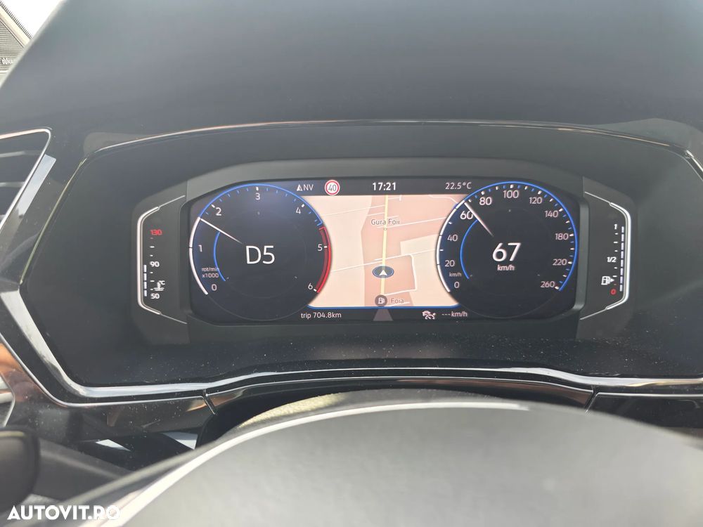 Volkswagen Touran 2.0 TDI SCR DSG Highline - 11