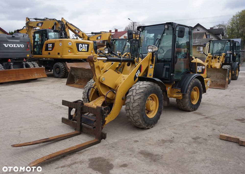 Caterpillar CAT 906 H2 - 1