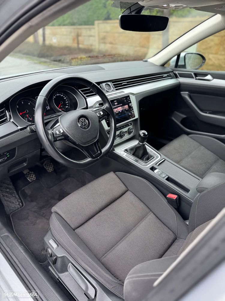 VW Passat 2.0 TDI Highline - 20