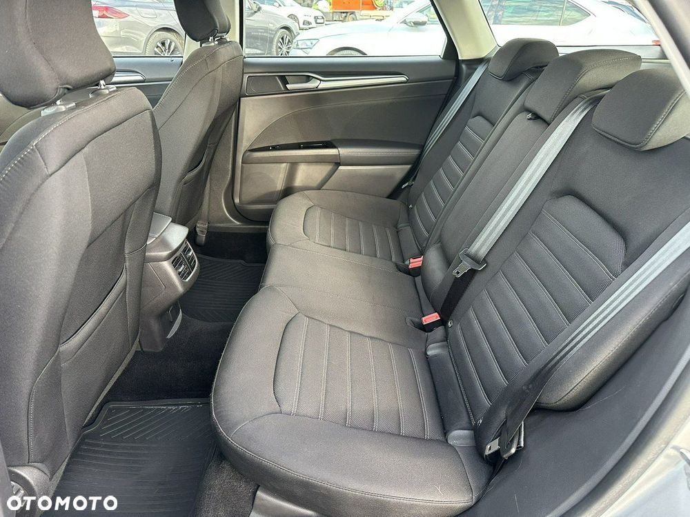 Ford Mondeo 2.0 EcoBlue Titanium - 27