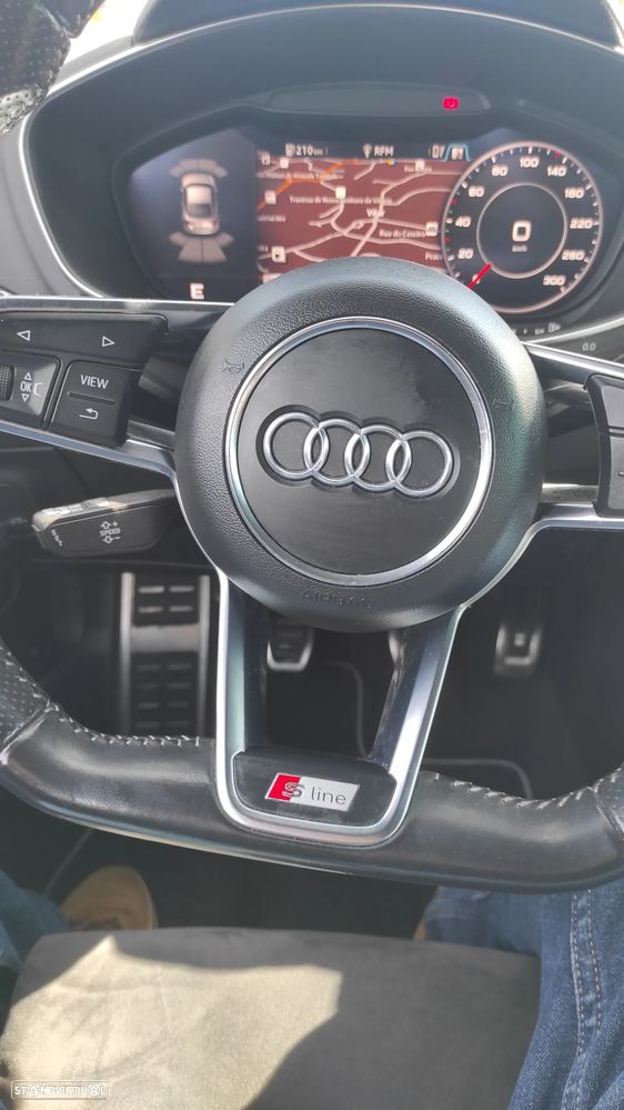 Audi TT Coupé - 13