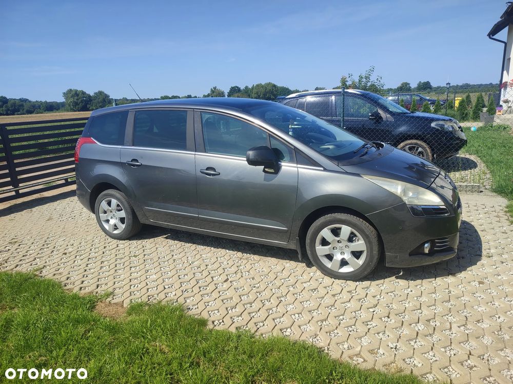 Peugeot 5008 2.0 HDi Family - 2