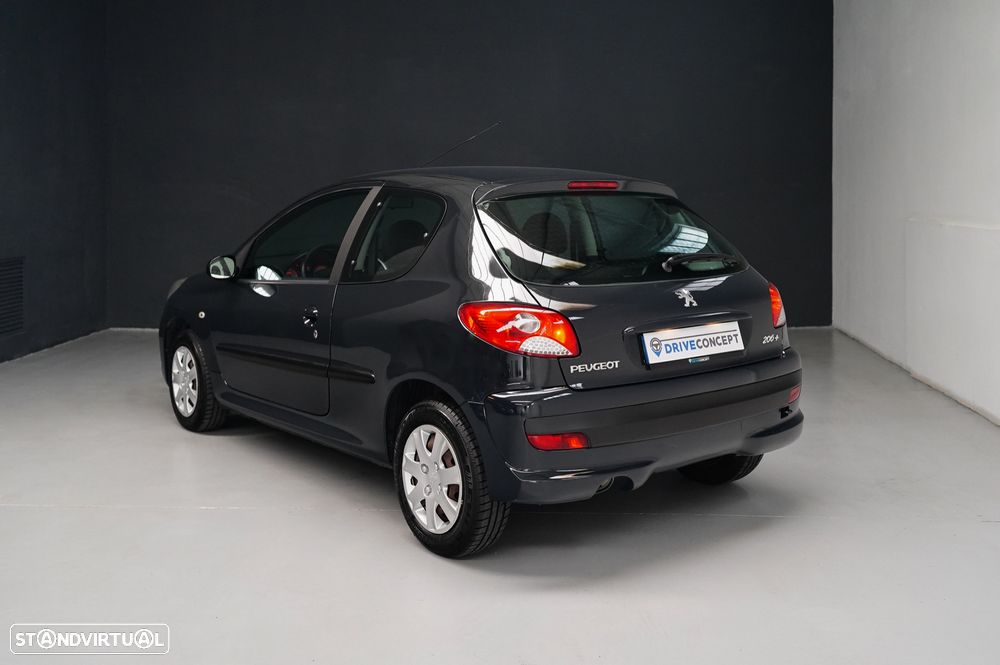 Peugeot 206+ 1.4 - 15