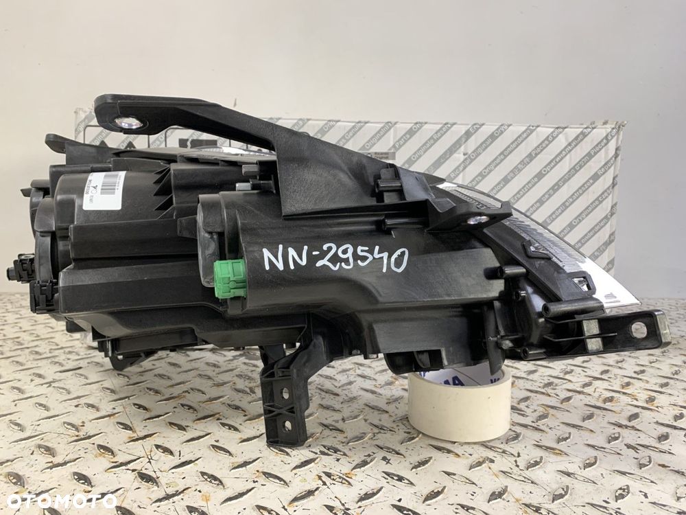 NOWA ORYGINALNA LAMPA LAMPA LEWA PRZEDNIA LEWY PRZÓD LANCIA DELTA 08-14 51876348 - 8