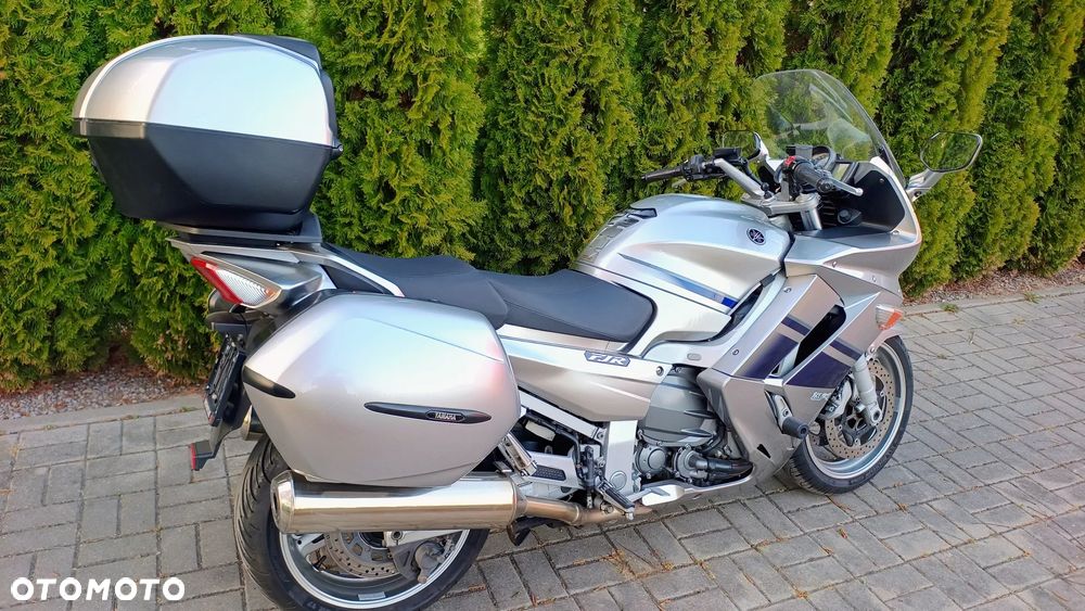 Yamaha FJR - 7