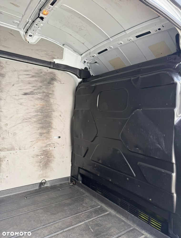Ford Transit - 27