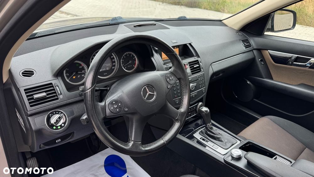 Mercedes-Benz Klasa C - 12