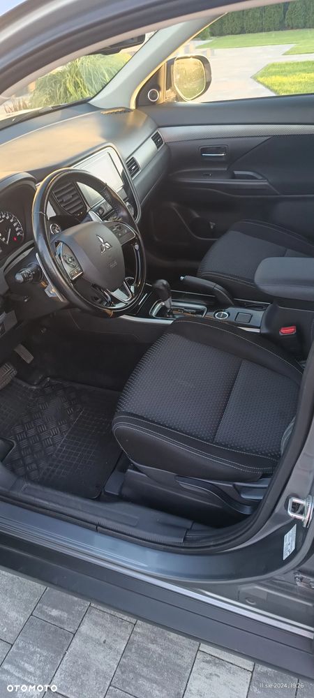 Mitsubishi Outlander 2.0 Intense + 4WD CVT - 10