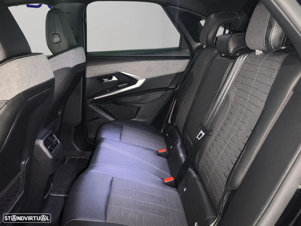 Peugeot E-3008 GT - 19