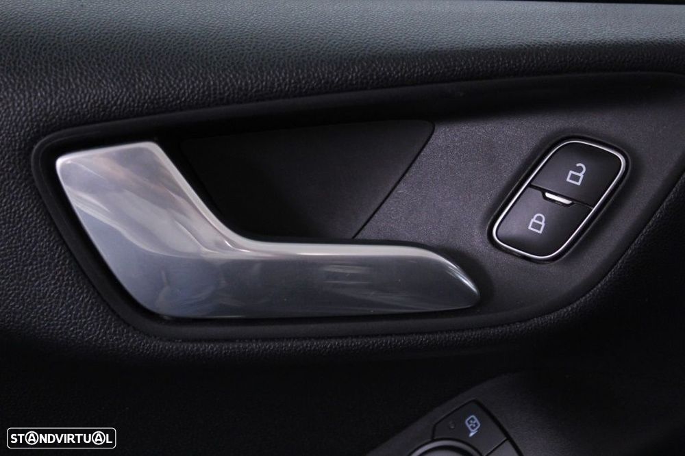 Ford Fiesta 1.0 EcoBoost ST-Line - 21