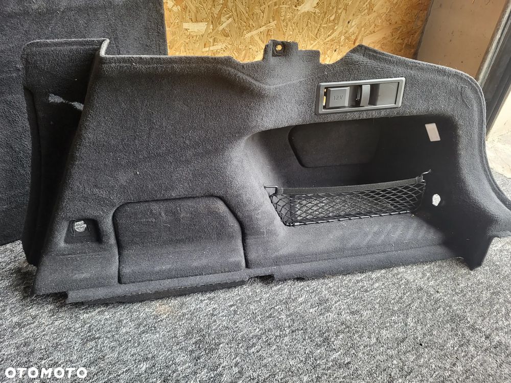 Bmw i4 g26 tapicerka bagażnika boczki podłoga - 4