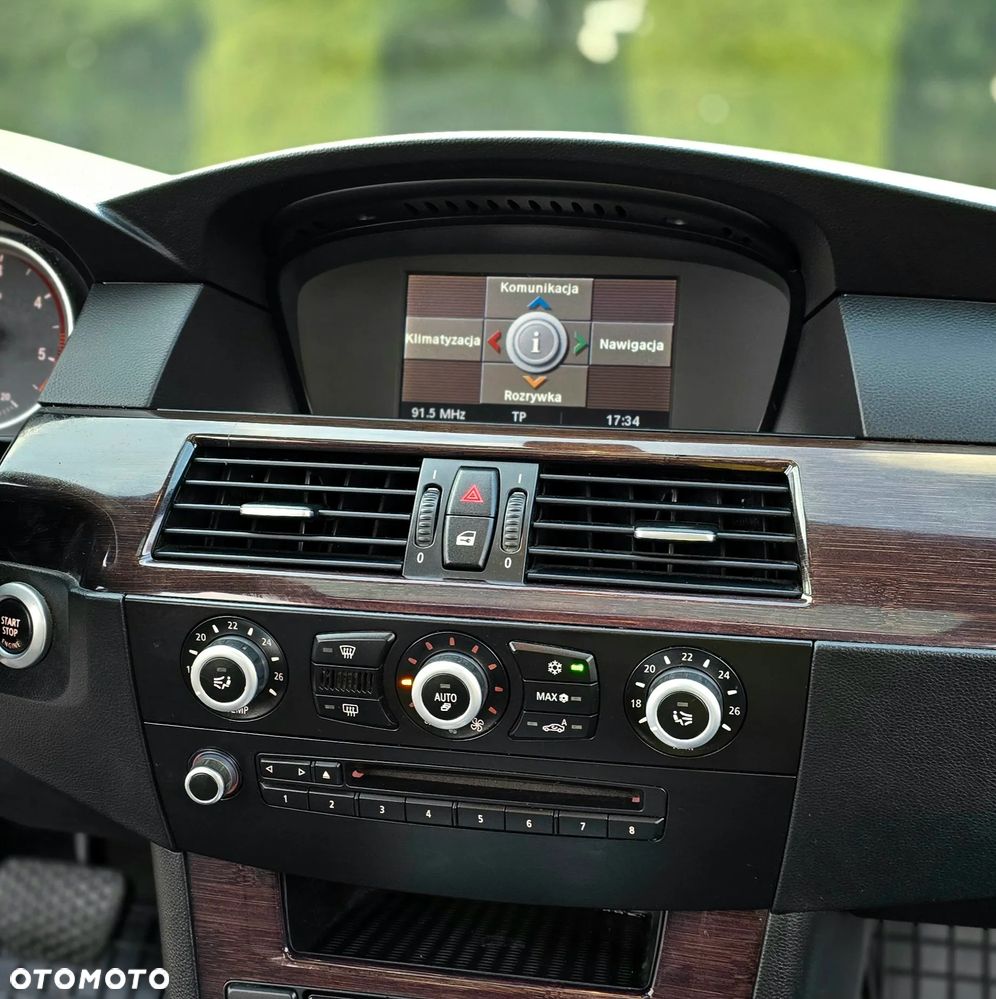 BMW Seria 5 530d - 26